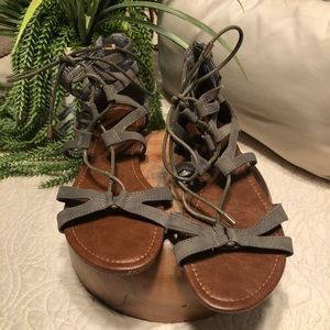 Super Cute Ladies Sandals, Size 9